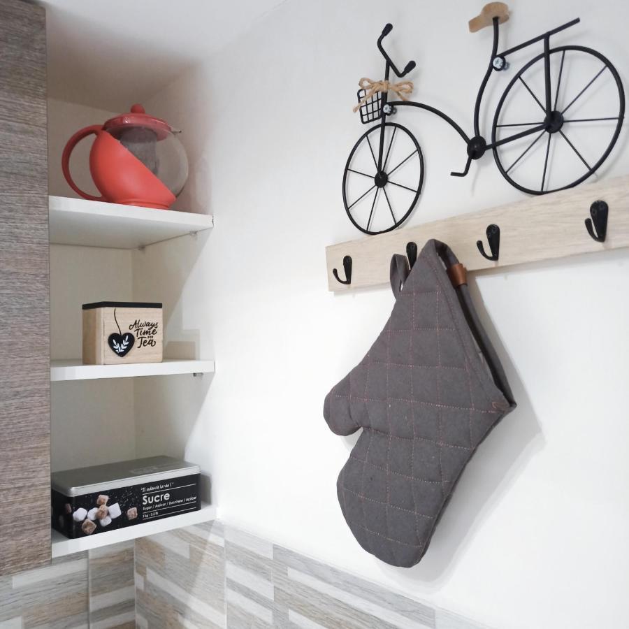 Detente & Jardin By Beds4Wanderlust - Charmant T2 Avec Jardin - Gare Plaisir-Grignon, Versailles 20Km Exterior photo