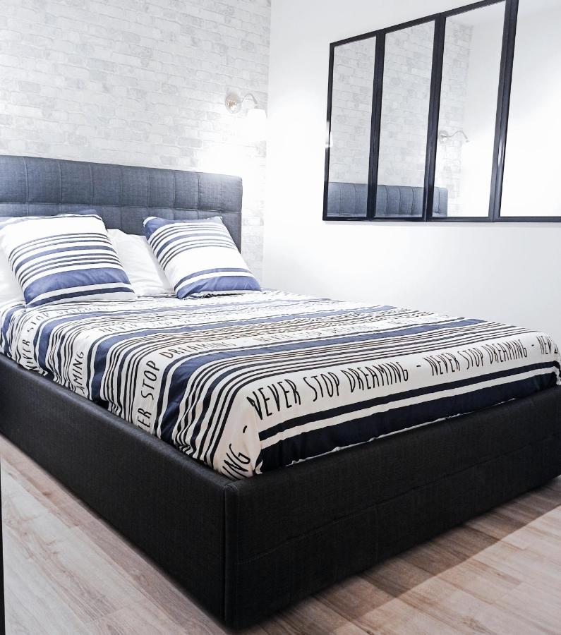 Detente & Jardin By Beds4Wanderlust - Charmant T2 Avec Jardin - Gare Plaisir-Grignon, Versailles 20Km Exterior photo